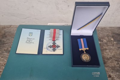 Мати військовослужбовця із села Забране Малинської громади на Житомирщині чекає на грошову виплату за загиблого сина Мати військовослужбовця із села Забране Малинської громади на Житомирщині чекає на грошову виплату за загиблого сина