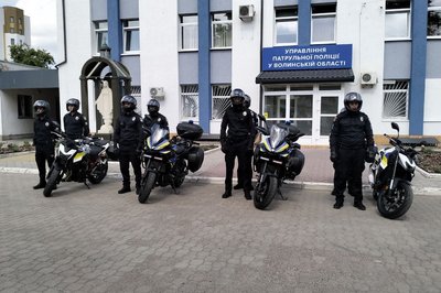 "Це не сподобається порушника": у Луцьку та Ковелі запрацював мотопатруль "Це не сподобається порушника": у Луцьку та Ковелі запрацював мотопатруль