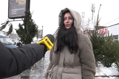 Ялинкові базари у Житомирі — скільки коштують хвойні дерева та різдвяні композиції Ялинкові базари у Житомирі — скільки коштують хвойні дерева та різдвяні композиції