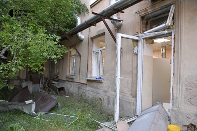 Унаслідок атаки РФ в Одесі пошкоджено пологовий будинок: розповіді породіль і фото наслідків Унаслідок атаки РФ в Одесі пошкоджено пологовий будинок: розповіді породіль і фото наслідків