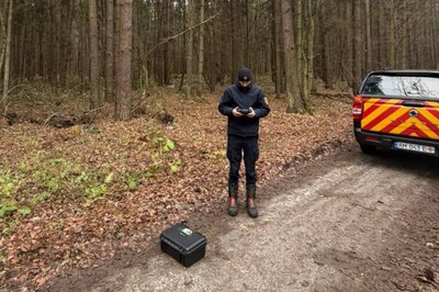 Загубився і всю ніч був у лісі: на Житомирщині розшукали літнього чоловіка Загубився і всю ніч був у лісі: на Житомирщині розшукали літнього чоловіка