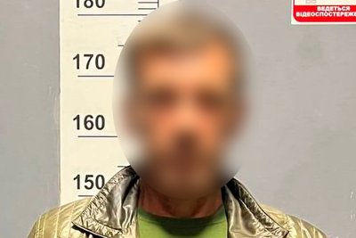 У Києві затримали чоловіка, який погрожував підірвати себе гранатою У Києві затримали чоловіка, який погрожував підірвати себе гранатою