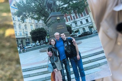Поховав дочку на городі: історія 78-річного фермера з Донеччини, який евакуювався на Рівненщину Поховав дочку на городі: історія 78-річного фермера з Донеччини, який евакуювався на Рівненщину