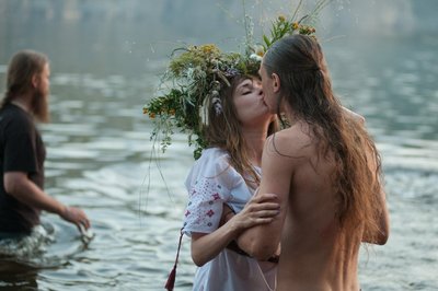 Вінки, вогнище і ворожіння: що церква дозволяє на Івана Купала