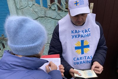 "Карітас" забезпечить 100 родин із Золочівської громади дровами "Карітас" забезпечить 100 родин із Золочівської громади дровами