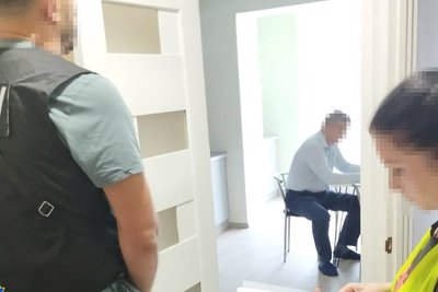 Заробляли мільйони на імітації очищення стічних вод Бердичева: п'ятьом учасникам угруповання повідомили про підозру Заробляли мільйони на імітації очищення стічних вод Бердичева: п'ятьом учасникам угруповання повідомили про підозру