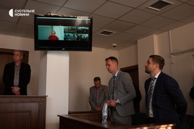 У Святошинському суді прозвучали судові вироки пʼятьом колишнім беркутівцям У Святошинському суді прозвучали судові вироки пʼятьом колишнім беркутівцям