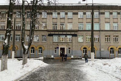 У Києві не пустили дітей в укриття із собакою під час тривоги: деталі інциденту У Києві не пустили дітей в укриття із собакою під час тривоги: деталі інциденту