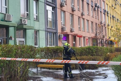 Не уламки дрона: у Києві сталася пожежа у багатоповерхівці через побутовий прилад Не уламки дрона: у Києві сталася пожежа у багатоповерхівці через побутовий прилад