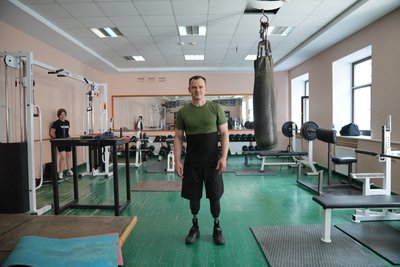 Колишній військовий В'ячеслав Колесник із Сум розповів, як заняття армреслінгом допомагають відновитися після травми Колишній військовий В'ячеслав Колесник із Сум розповів, як заняття армреслінгом допомагають відновитися після травми