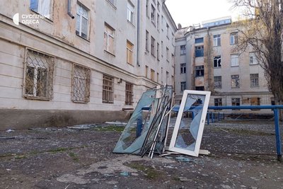 "Усю ніч нас бомбили": що розповідають жителі Одеси після атаки РФ "Усю ніч нас бомбили": що розповідають жителі Одеси після атаки РФ