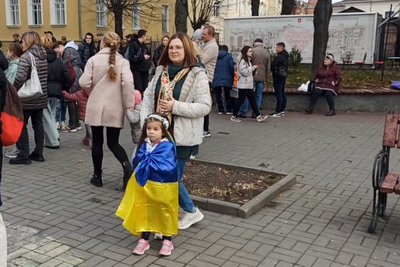 "Херсон — це Україна!": у Вінниці пройшла акція на підтримку деокупованого міста "Херсон — це Україна!": у Вінниці пройшла акція на підтримку деокупованого міста