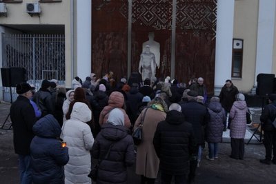 Вони виборювали свободу та гідність — у Житомирі вшанували пам'ять Героїв Небесної Сотні Вони виборювали свободу та гідність — у Житомирі вшанували пам'ять Героїв Небесної Сотні
