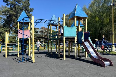 Дитячі майданчики в Ужгороді: хто відповідальний за ремонт, обстеження та за їхній стан Дитячі майданчики в Ужгороді: хто відповідальний за ремонт, обстеження та за їхній стан