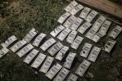 Переправляли призовників за кордон через паркан: на Одещині затримали групу людей Переправляли призовників за кордон через паркан: на Одещині затримали групу людей