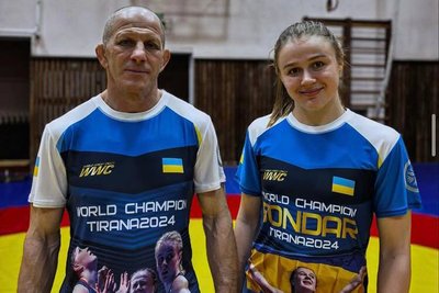 "Чемпіонами не народжуються, ними стають" — тренер борчині Ірини Бондар Михайло Христосов "Чемпіонами не народжуються, ними стають" — тренер борчині Ірини Бондар Михайло Христосов