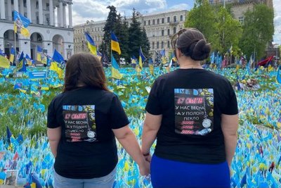 "Настав мій обмін", — коростенка Юлія Брит зустріла з полону чоловіка "Настав мій обмін", — коростенка Юлія Брит зустріла з полону чоловіка