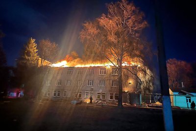 Росіяни завдали подвійного удару по лікарні в Харківській області Росіяни завдали подвійного удару по лікарні в Харківській області