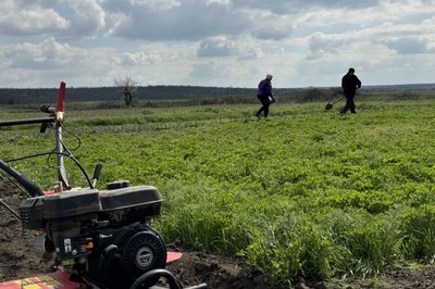 "За нас робити — ніхто не буде". (Без)Перспективи: щоденники забутих сіл. Велике Артакове "За нас робити — ніхто не буде". (Без)Перспективи: щоденники забутих сіл. Велике Артакове