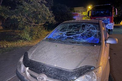 В Одесі російський безпілотник влучив у багатоповерхівку: сталася пожежа В Одесі російський безпілотник влучив у багатоповерхівку: сталася пожежа