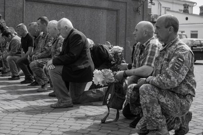 Лучани попрощалися з 37-річним військовим Михайлом Пугачем Лучани попрощалися з 37-річним військовим Михайлом Пугачем