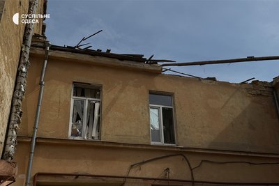 "Увесь дах лежить в групі": який вигляд має дитсадок в Одесі після атаки дронів "Увесь дах лежить в групі": який вигляд має дитсадок в Одесі після атаки дронів