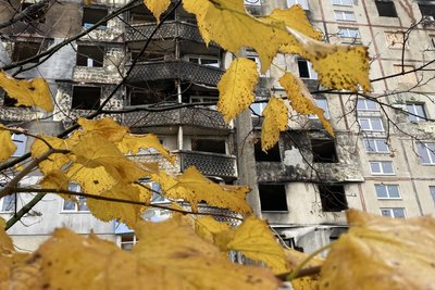 Пошкоджений обстрілом РФ будинок на Північній Салтівці у Харкові 1 Пошкоджений обстрілом РФ будинок на Північній Салтівці у Харкові 1