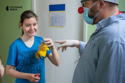 "Коли дитина посміхається — це виграш": як працюють лікарняні клоуни в Одесі