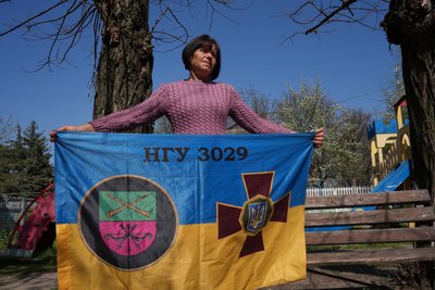 "Все віддала б, щоб вони повернулися": жителька Миколаївщини чекає сина з полону "Все віддала б, щоб вони повернулися": жителька Миколаївщини чекає сина з полону