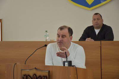Депутати Олевської міськради на Житомирщині три місяці не можуть визначитися з долею обрядової зали РАЦСу Депутати Олевської міськради на Житомирщині три місяці не можуть визначитися з долею обрядової зали РАЦСу