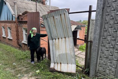"Це була «касетка»". Місцеві жителі показали наслідки удару з РСЗВ по Сумах "Це була «касетка»". Місцеві жителі показали наслідки удару з РСЗВ по Сумах