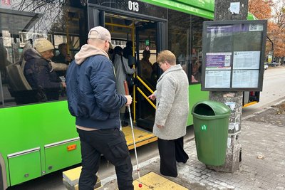 Ветеран війни із Вінниці тестував Житомир на доступність та безбар'єрність Ветеран війни із Вінниці тестував Житомир на доступність та безбар'єрність