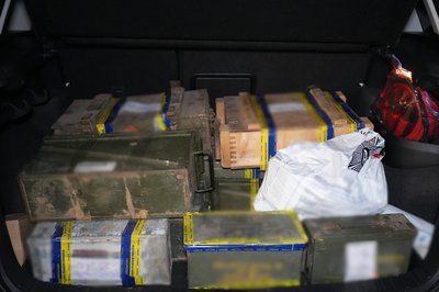 На Одещині п’ятьох військових підозрюють у продажі гранатометів, автоматів і боєприпасів на понад 1,5 млн грн На Одещині п’ятьох військових підозрюють у продажі гранатометів, автоматів і боєприпасів на понад 1,5 млн грн