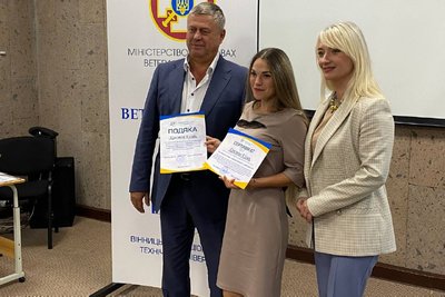 У Вінниці 19 помічників ветеранів пройшли навчання й отримали сертифікати У Вінниці 19 помічників ветеранів пройшли навчання й отримали сертифікати