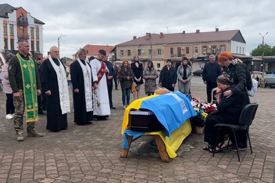 "Був доброю працьовитою людиною": попрощалися з солдатом Юрієм Біликом у Дубні на Рівненщині "Був доброю працьовитою людиною": попрощалися з солдатом Юрієм Біликом у Дубні на Рівненщині