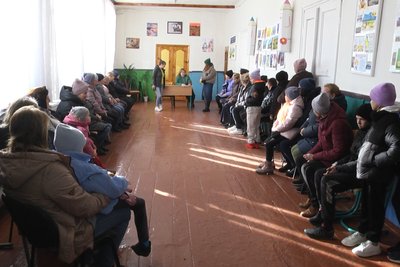 На Житомирщині батьки не пускають дітей на навчання до школи: яка причина та що відомо про ситуацію На Житомирщині батьки не пускають дітей на навчання до школи: яка причина та що відомо про ситуацію