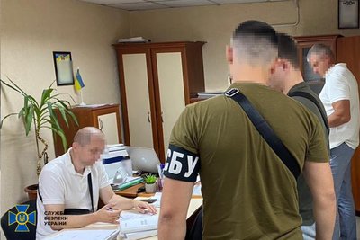 На Житомирщині судитимуть підрядника, підозрюваного в причетності до схеми розкрадання грошей на реконструкції гімназії На Житомирщині судитимуть підрядника, підозрюваного в причетності до схеми розкрадання грошей на реконструкції гімназії