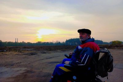 "Мрію бачити світ не через вікно", — Ігор Зеленко з Житомирщини не може без допомоги вийти на вулицю "Мрію бачити світ не через вікно", — Ігор Зеленко з Житомирщини не може без допомоги вийти на вулицю
