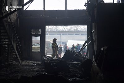 "Підприємство повністю знищене": наслідки атаки РФ на автосалон в Одесі