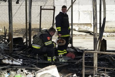 Кількість загиблих в "Епіцентрі" у Харкові зросла: що 26 травня відомо про наслідки атаки РФ Кількість загиблих в "Епіцентрі" у Харкові зросла: що 26 травня відомо про наслідки атаки РФ