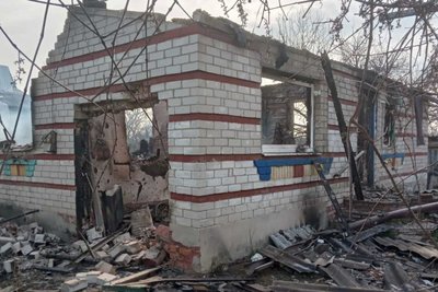 Зруйнований будинок у Дубівці Зруйнований будинок у Дубівці