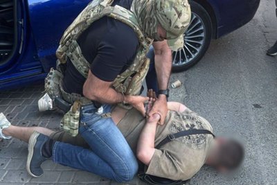 На Одещині викрили схему вимагання 8,5 тисячі доларів у військових після СЗЧ