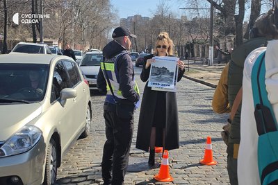 "Не дамо знищити Одесу": біля пошкодженої пам’ятки архітектури відбулася акція "Не дамо знищити Одесу": біля пошкодженої пам’ятки архітектури відбулася акція