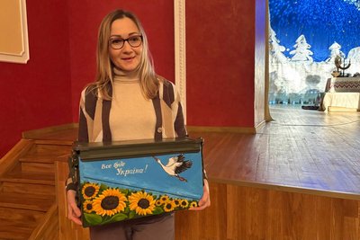 68 тисяч гривень для ЗСУ зібрала молодь Малина на Житомирщині під час благодійної вистави 68 тисяч гривень для ЗСУ зібрала молодь Малина на Житомирщині під час благодійної вистави