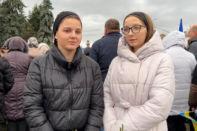 "Був дуже хорошим учителем": у Дубні на Рівненщині попрощалися з солдатом Андрієм Корнійчуком "Був дуже хорошим учителем": у Дубні на Рівненщині попрощалися з солдатом Андрієм Корнійчуком