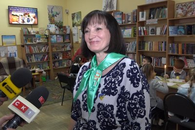 "Писанку розпишу, воїну допоможу" — у Житомирі для першокласників влаштували благодійний майстер-клас "Писанку розпишу, воїну допоможу" — у Житомирі для першокласників влаштували благодійний майстер-клас