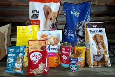 В Малині першокласник на свій день народження в якості подарунків зібрав корм для тварин з місцевого притулку В Малині першокласник на свій день народження в якості подарунків зібрав корм для тварин з місцевого притулку