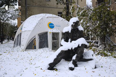 Пам'ятник Ісааку Бабелю в Одесі Пам'ятник Ісааку Бабелю в Одесі