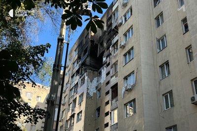 "Дітей знімали з балконів": наслідки удару дронами по Одесі — фото та свідчення очевидців "Дітей знімали з балконів": наслідки удару дронами по Одесі — фото та свідчення очевидців
