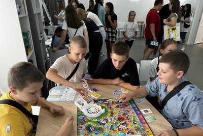 STEM-освіта: в двох містах Житомирщини відкрили сучасні молодіжні простори STEM-освіта: в двох містах Житомирщини відкрили сучасні молодіжні простори